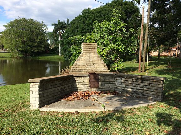 Perfect place to grill in the yard