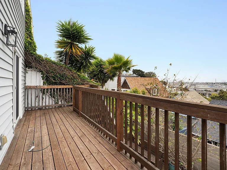 421 Nevada St — Photo 29