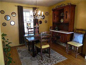 5th image of 256 Bernhardt Dr