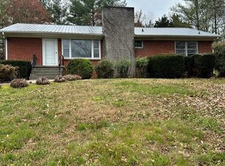 4560 Saint Paul Rd, Morristown, TN 37813