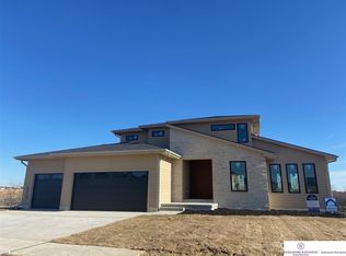 3007 N 181st St, Omaha, NE 68022