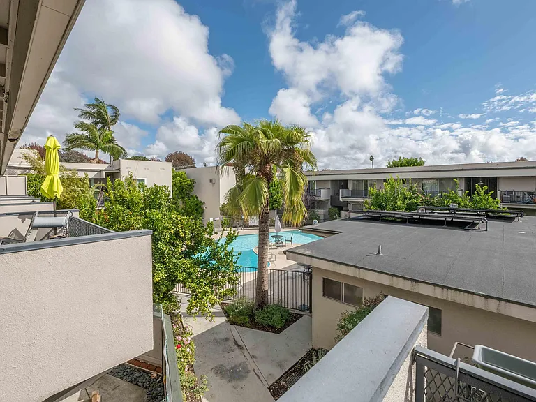 3166 S Sepulveda Blvd #28 — Photo 4