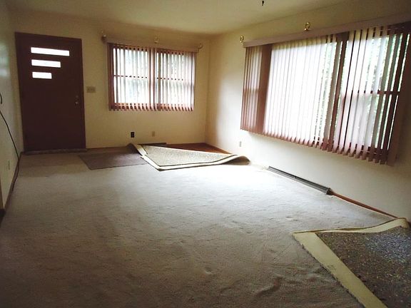 2nd image of 1325 44th Ave