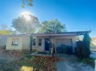 1108 N 10th St, Rogers, AR 72756
