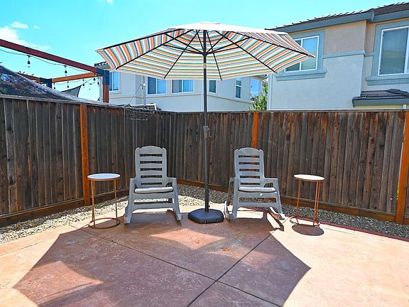 4th image of 1174 Tocia Avenue
