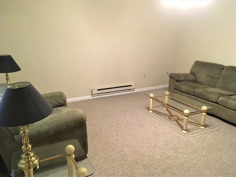 209 W Griggs St #102
