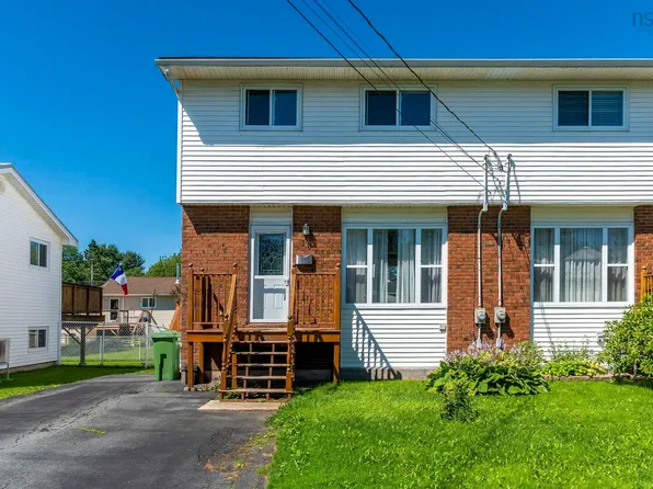 16 Clermont Cres, Cole Harbour, NS B2W 4P1