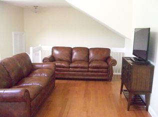 47 Estates Dr APT 3, Manchester, ME 04351