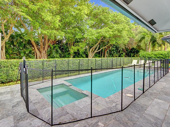 3rd image of 5789 Hamilton Way