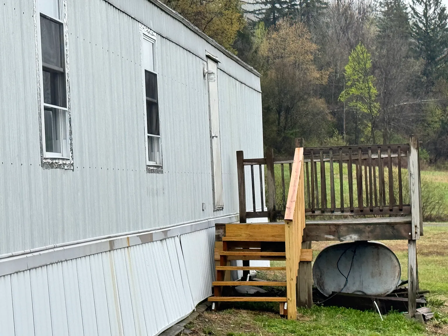 3 bed, 800 sqft, $1,200 — Photo 2
