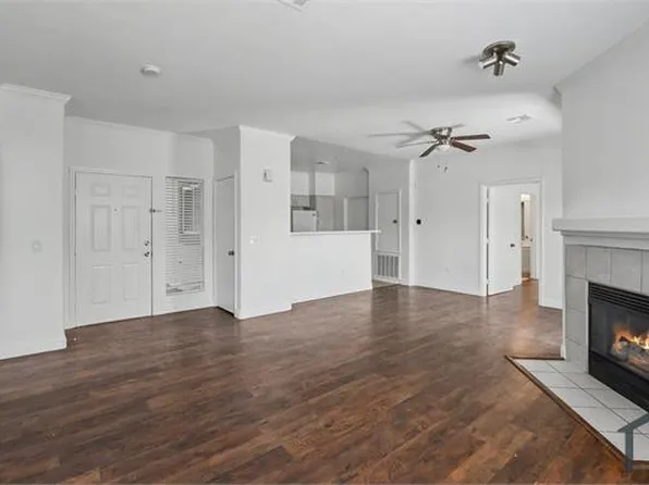 8725 W Flamingo Rd APT 132, Las Vegas, NV 89147