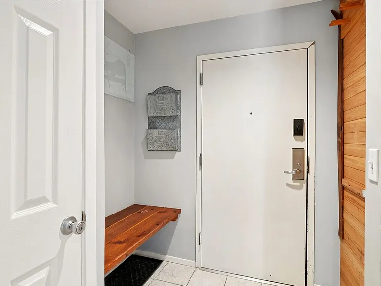 24 River Run Rd — Photo 9