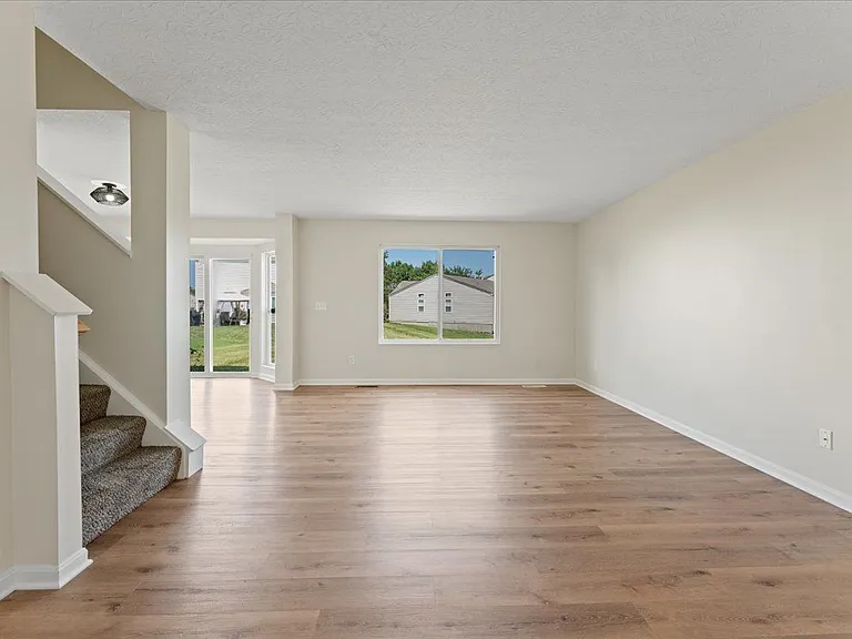 2127 Algiers St — Photo 6