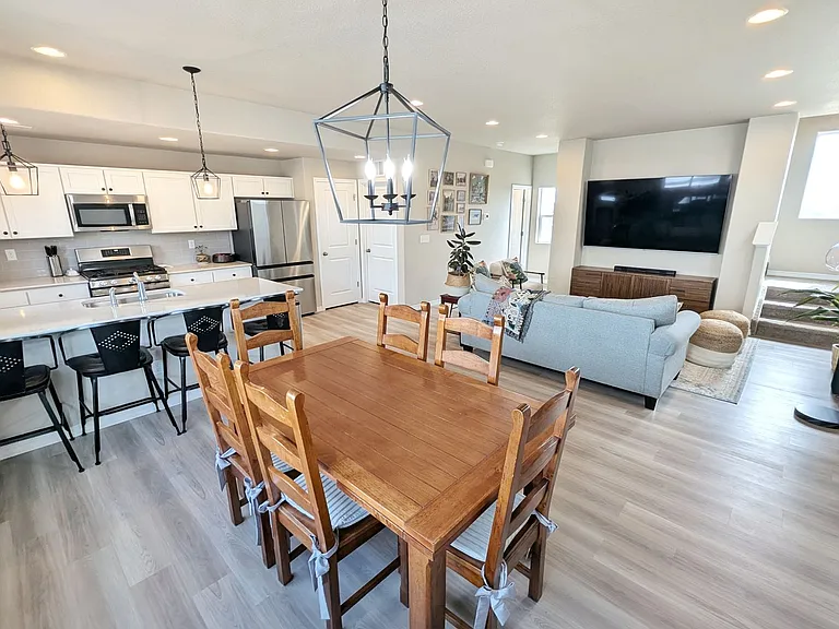 7443 Gorgeted Quail Grv — Photo 12