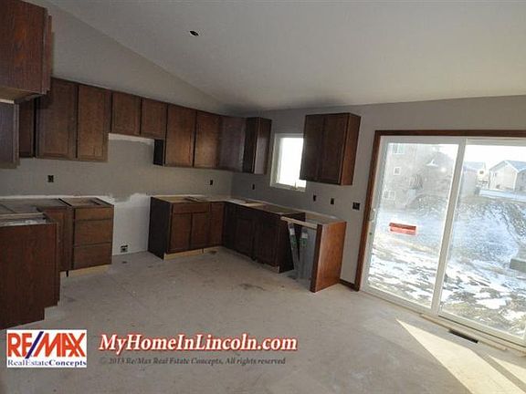 4th image of 9191 Leighton Ave