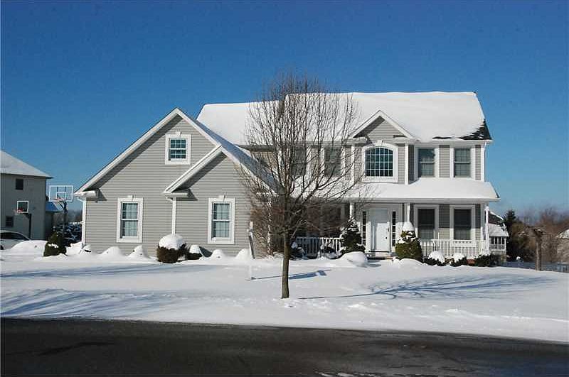 1st image of 4022 Sandalwood Dr