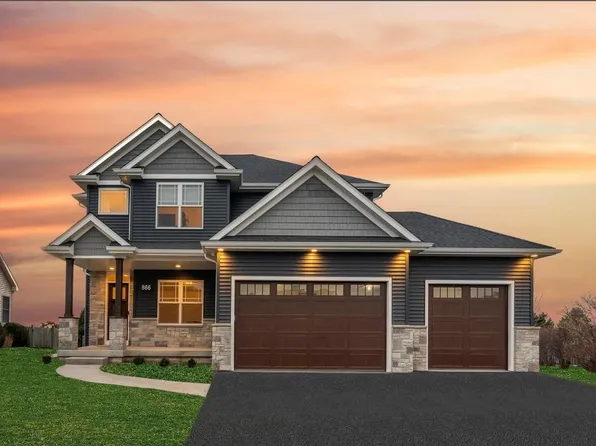 303 Heron Creek Dr, Sycamore, IL 60178