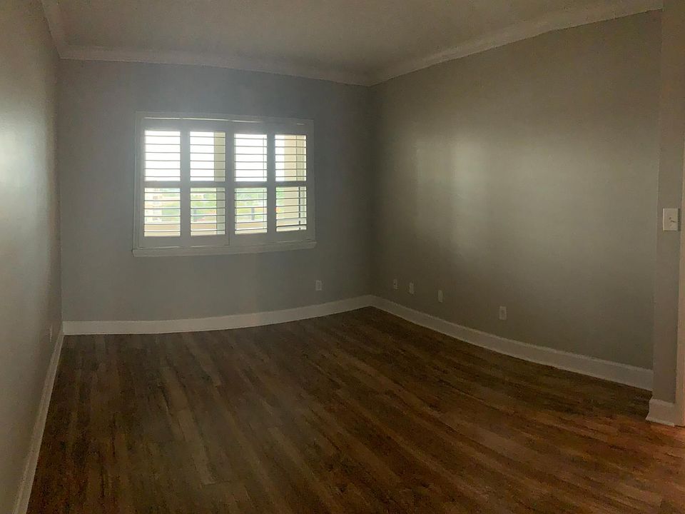 Front bedroom