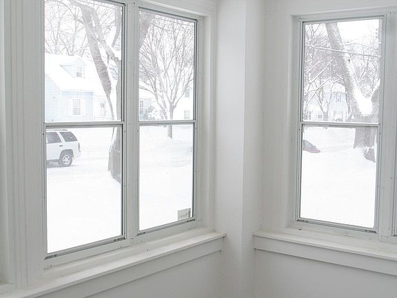 2nd image of 411 11th Ave SE