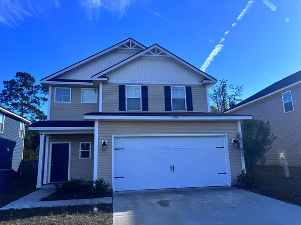597 Fairview Cir, Hinesville, GA 31313