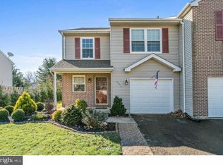 4971 Windy Meadow Ct, Pipersville, PA 18947