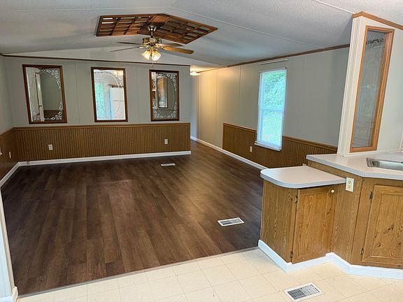 3rd image of 1326 Bacon Creek Rd