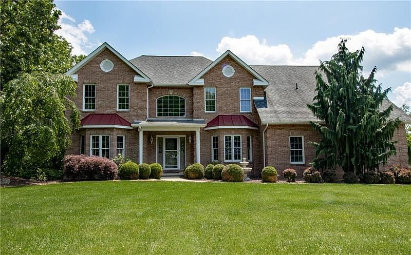1st image of 2037 Clawson Ave