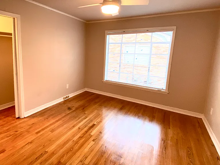 320 W Daisy L Gatson Bates Dr — Photo 10