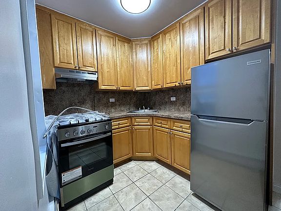 3rd image of 13921 85th Dr APT 4G