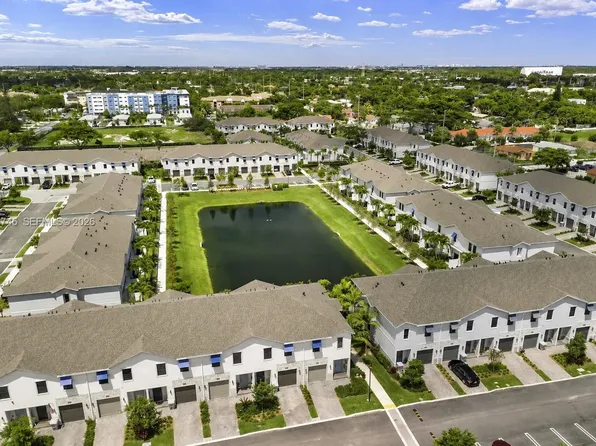 848 NW 3rd Ter, Pompano Beach, FL 33060