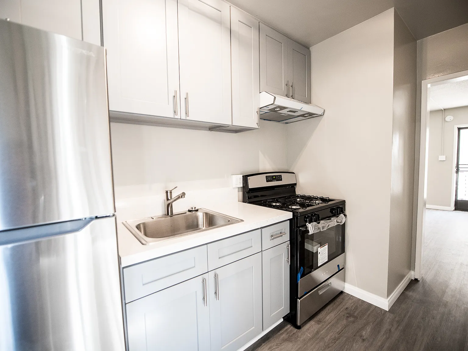 450 Live Oak — Photo 2