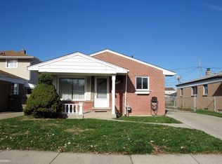 8251 Gerald Ave, Warren, MI 48093