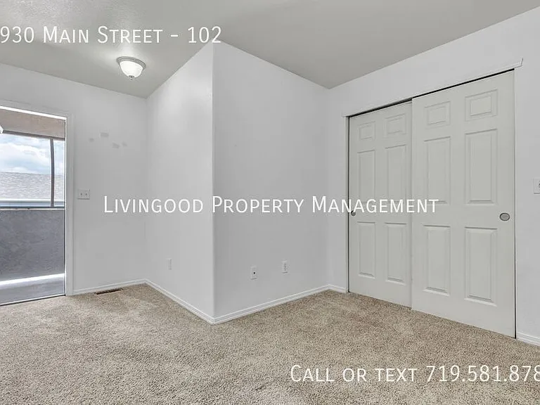 2930 Main St #102 — Photo 9