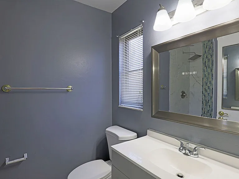 3818 SW 7th Pl — Photo 10