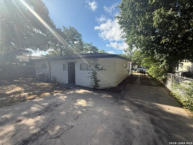 163 Heather Ave — Photo 16