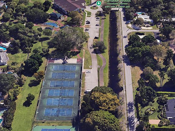 3rd image of 300 Bayberry Drive