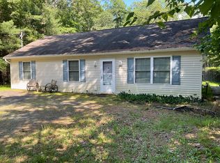 110 Dogwood Rd, Dingmans Ferry, PA 18328