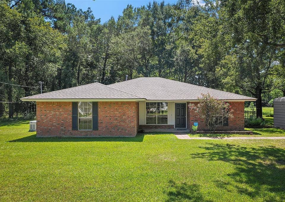1st image of 23670 Pine Forest Dr