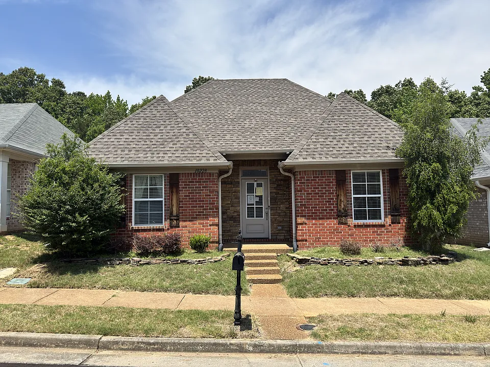 10228 Morning Hill Dr