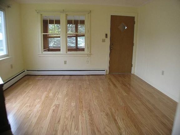 5th image of 15 Washington Ave
