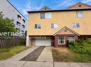 12135 SE Harold St, Portland, OR 97266