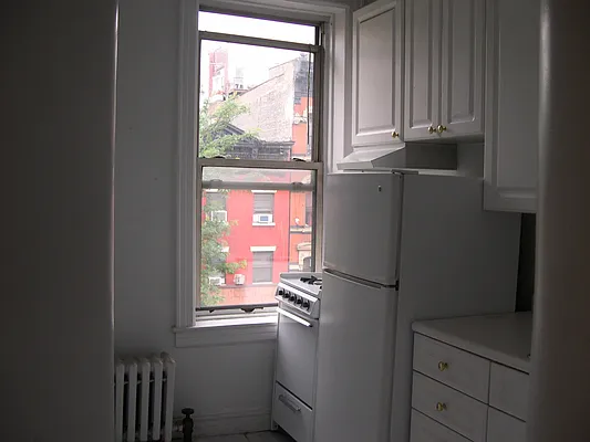 Rented by J Misrahi Realty Corp | media 36