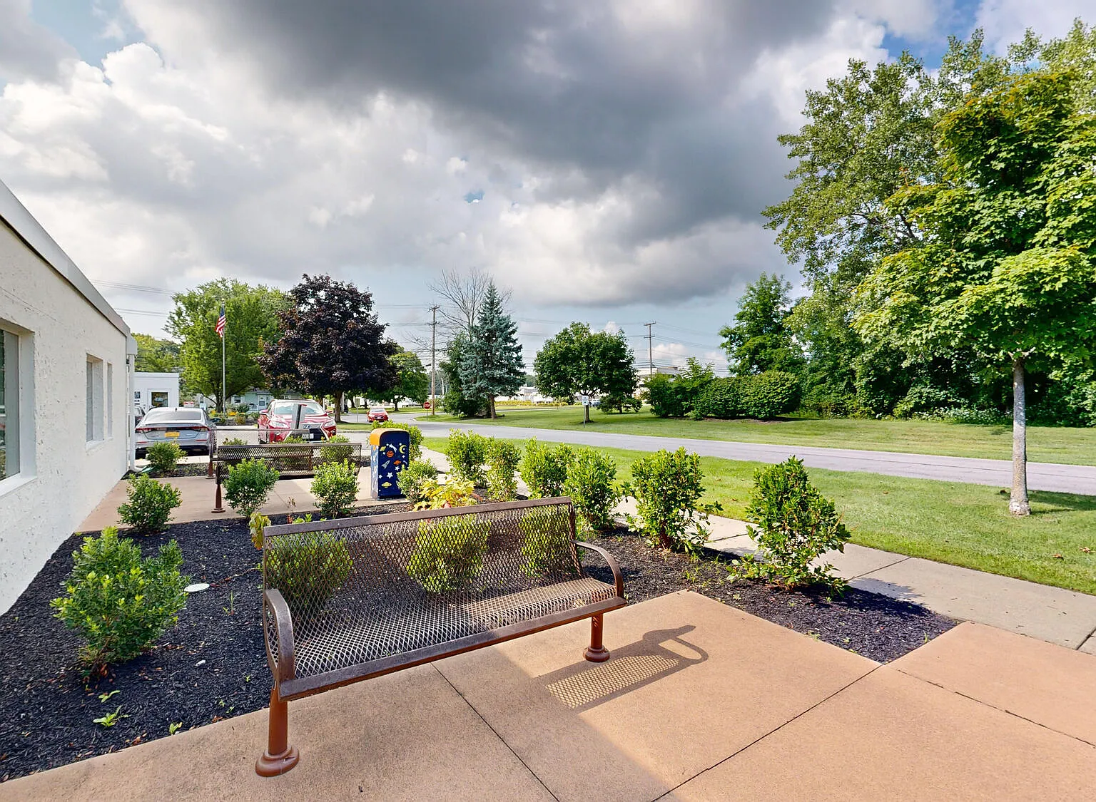 Evergreen East — Photo 4