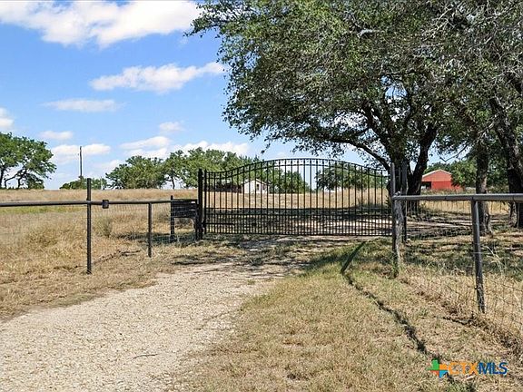 3rd image of 23651 Wolfridge Rd
