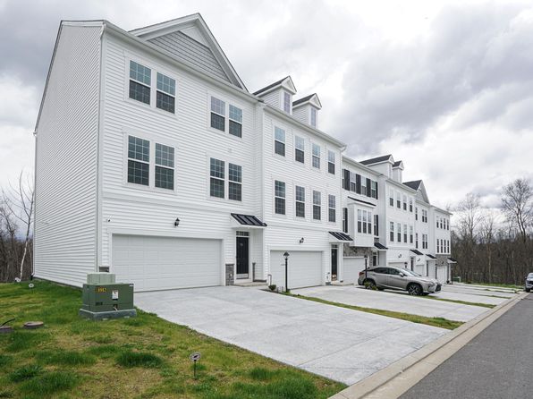 75 Dover Ct #75