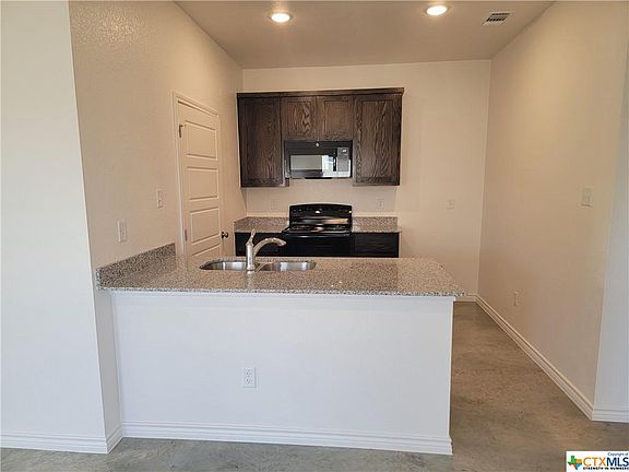 4th image of 4402 Water St #A