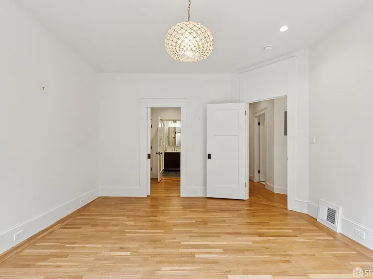 2741 Union St — Photo 29