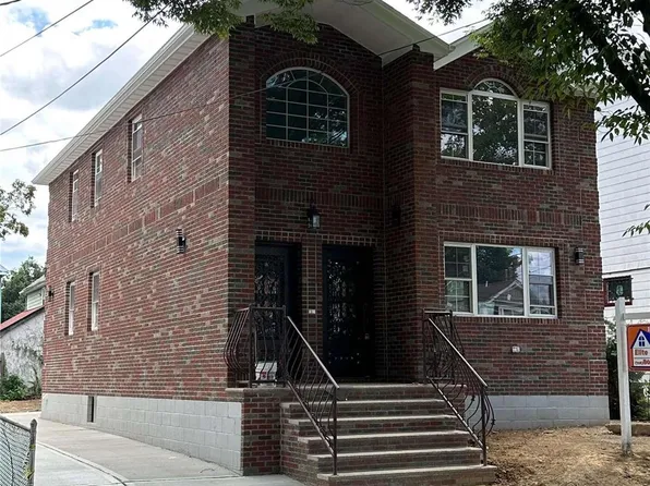 160-20 78th Road, Fresh Meadows, NY 11366