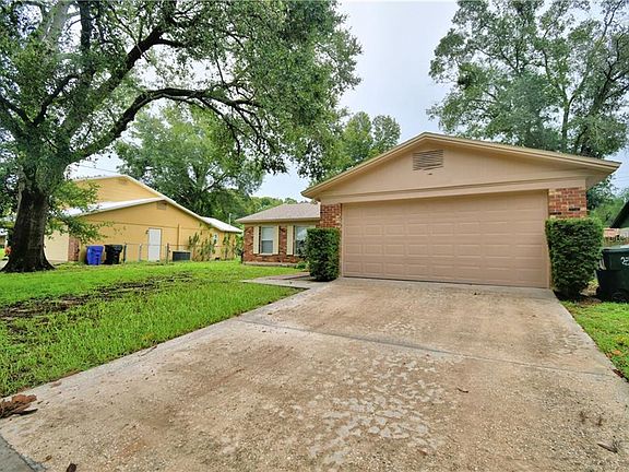 3rd image of 1710 Sanchez Ave