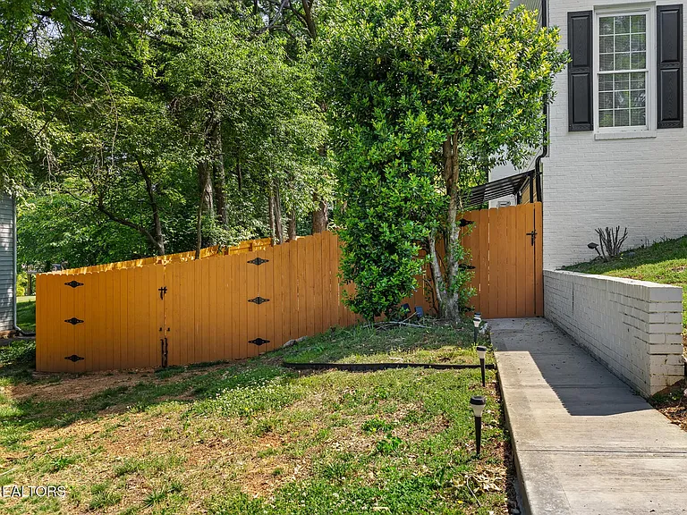 146 Federal Blvd — Photo 19